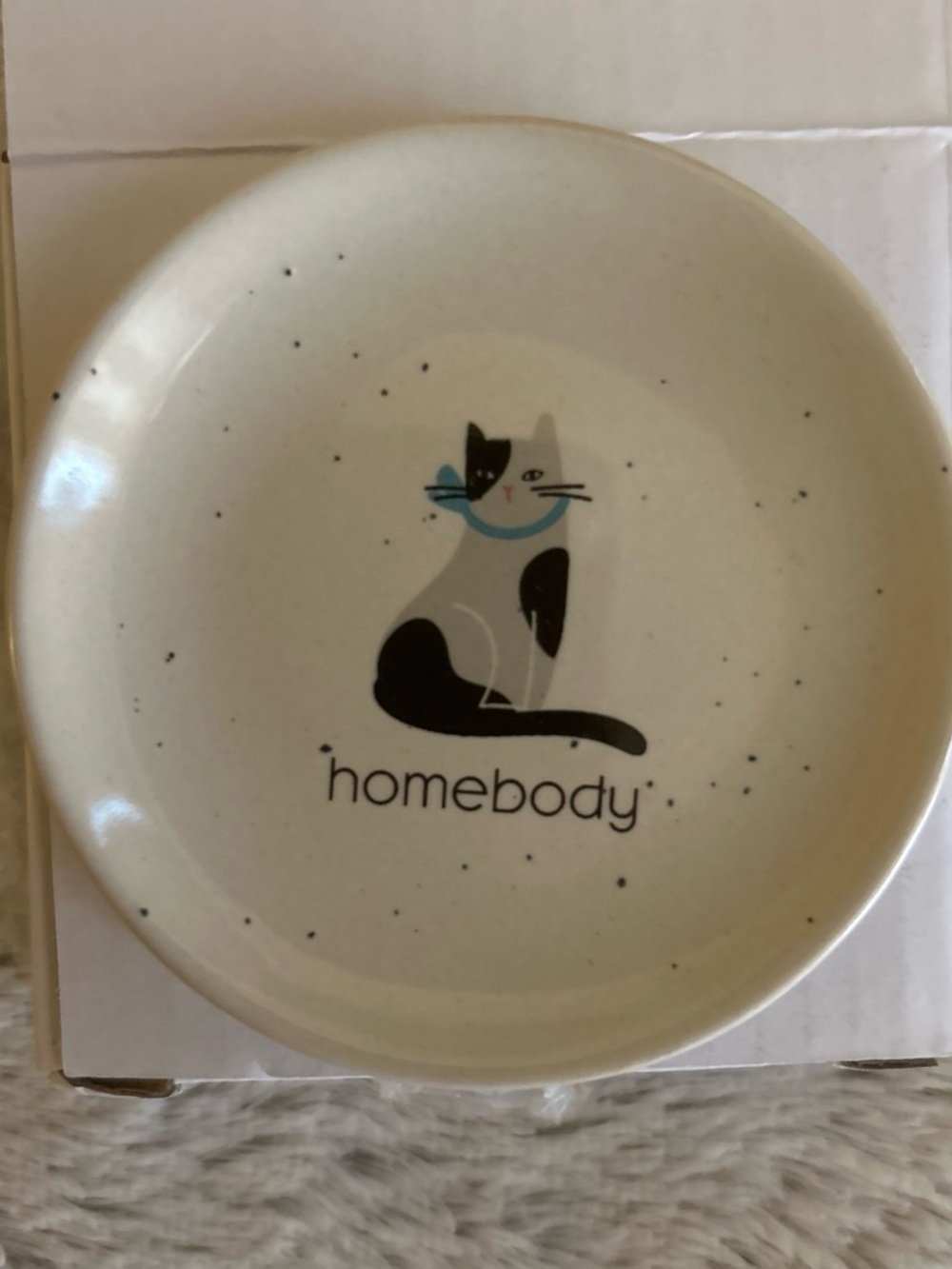 Homebody Cream Ceramic Cat Trinket Dish with Black and Blue Accents